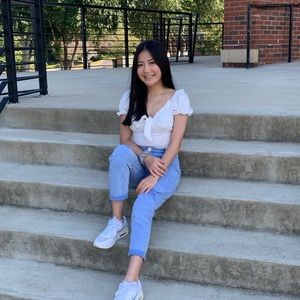 Meet your Posher, Salena